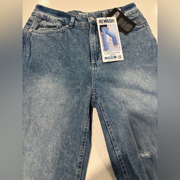 Rewash Blue Relaxed Distressed Jeans, 9/29, NWT - Picture 5 of 7